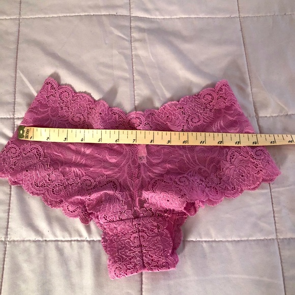 Victoria’s Secret Lace Hiphugger - Picture 2 of 5